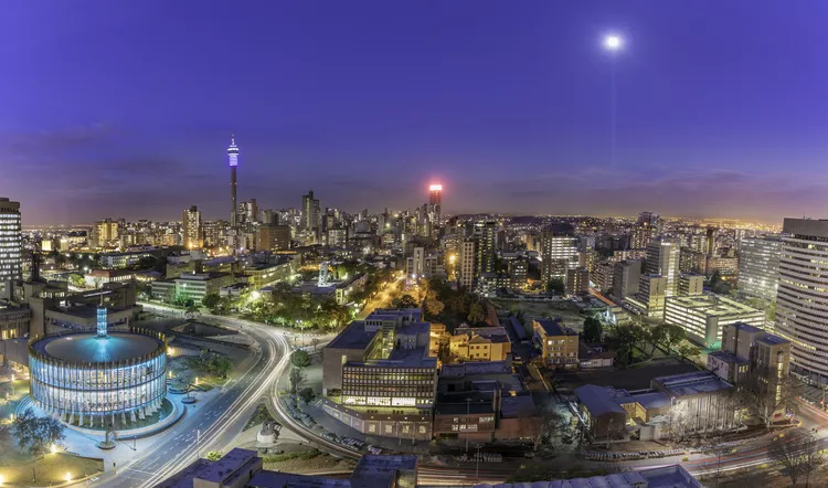 johannesburg-council-chamber-and-hillbrow-cityscape